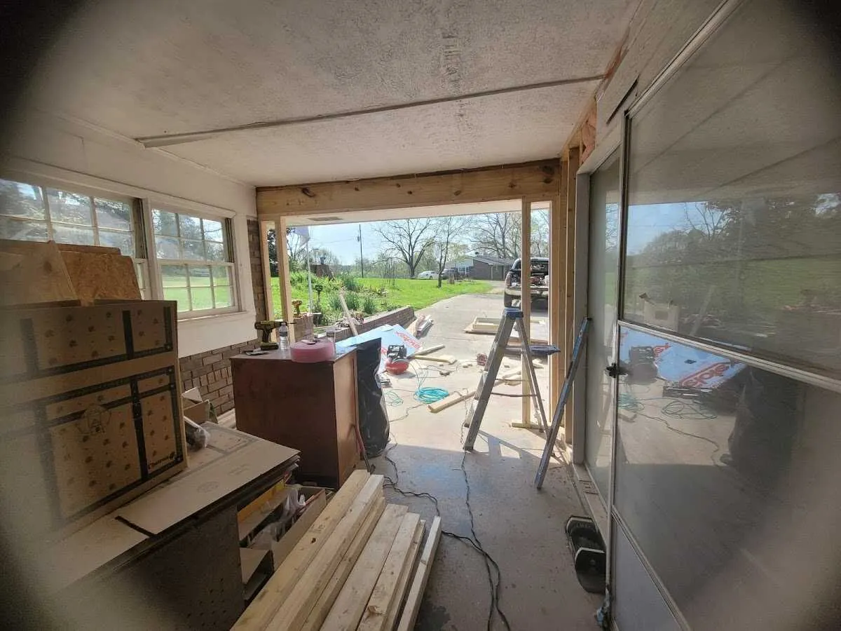 Air movers and dehumidifier for Water Mitigation Services in Campbellsville